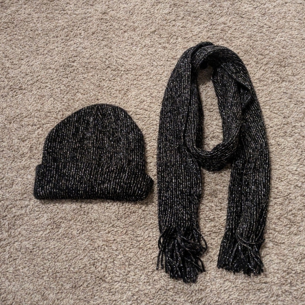 Girls beanie hat and scarf black with shimmer metallic silver thread